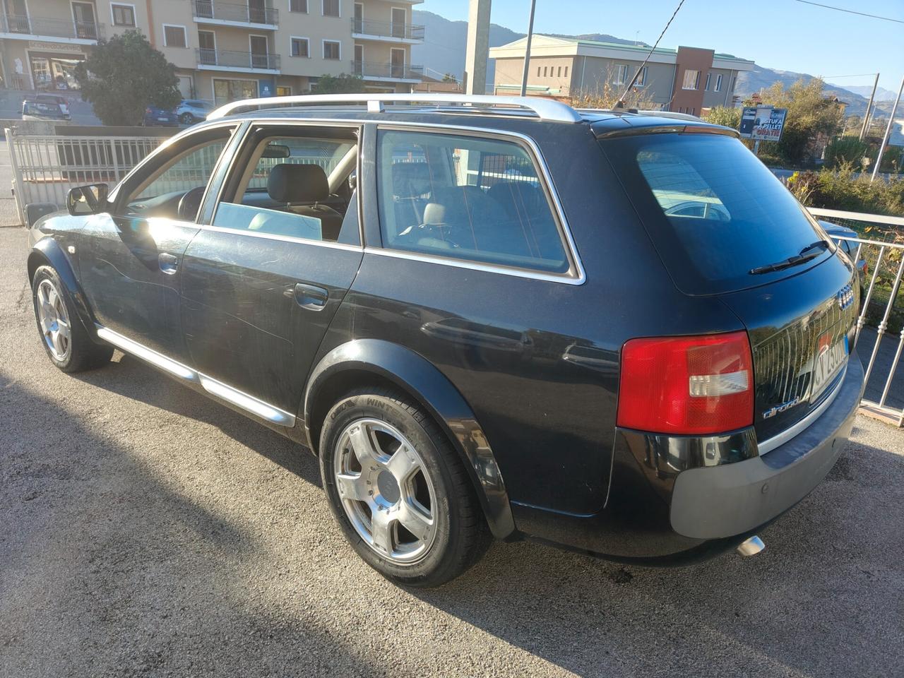Audi A6 allroad 2.5 TDI 180 CV