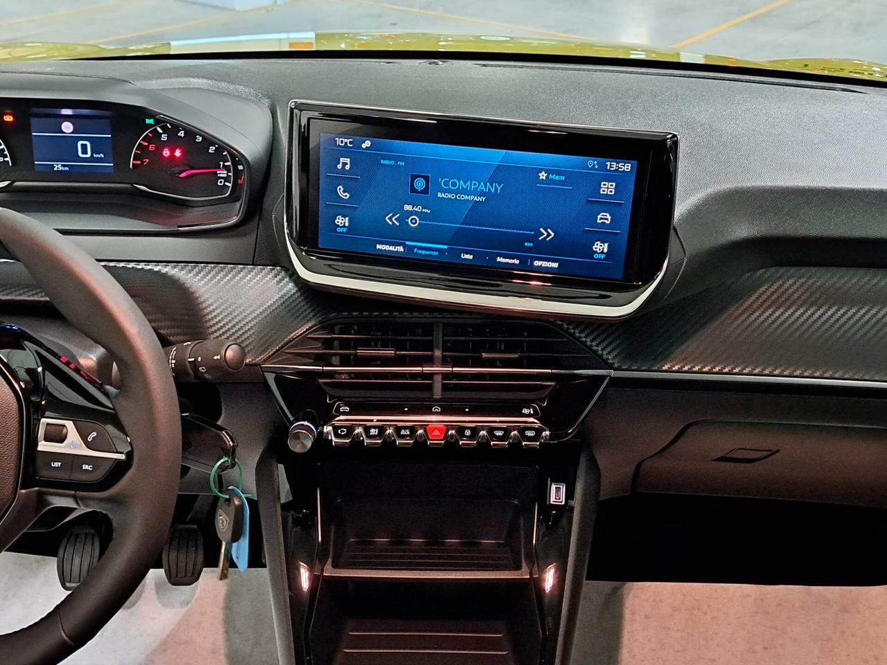 Peugeot 208 1200 PureTech 75CV Style 5 Porte Km. 0