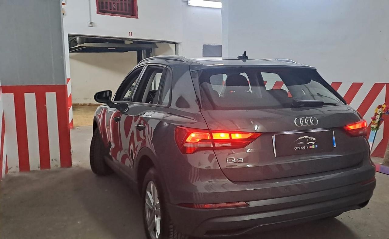 Audi Q3 35 TDI S tronic Business Advanced