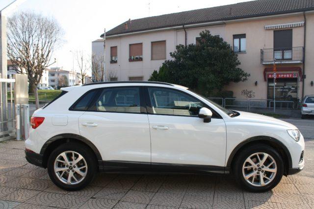 AUDI Q3 35 TFSI S tronic