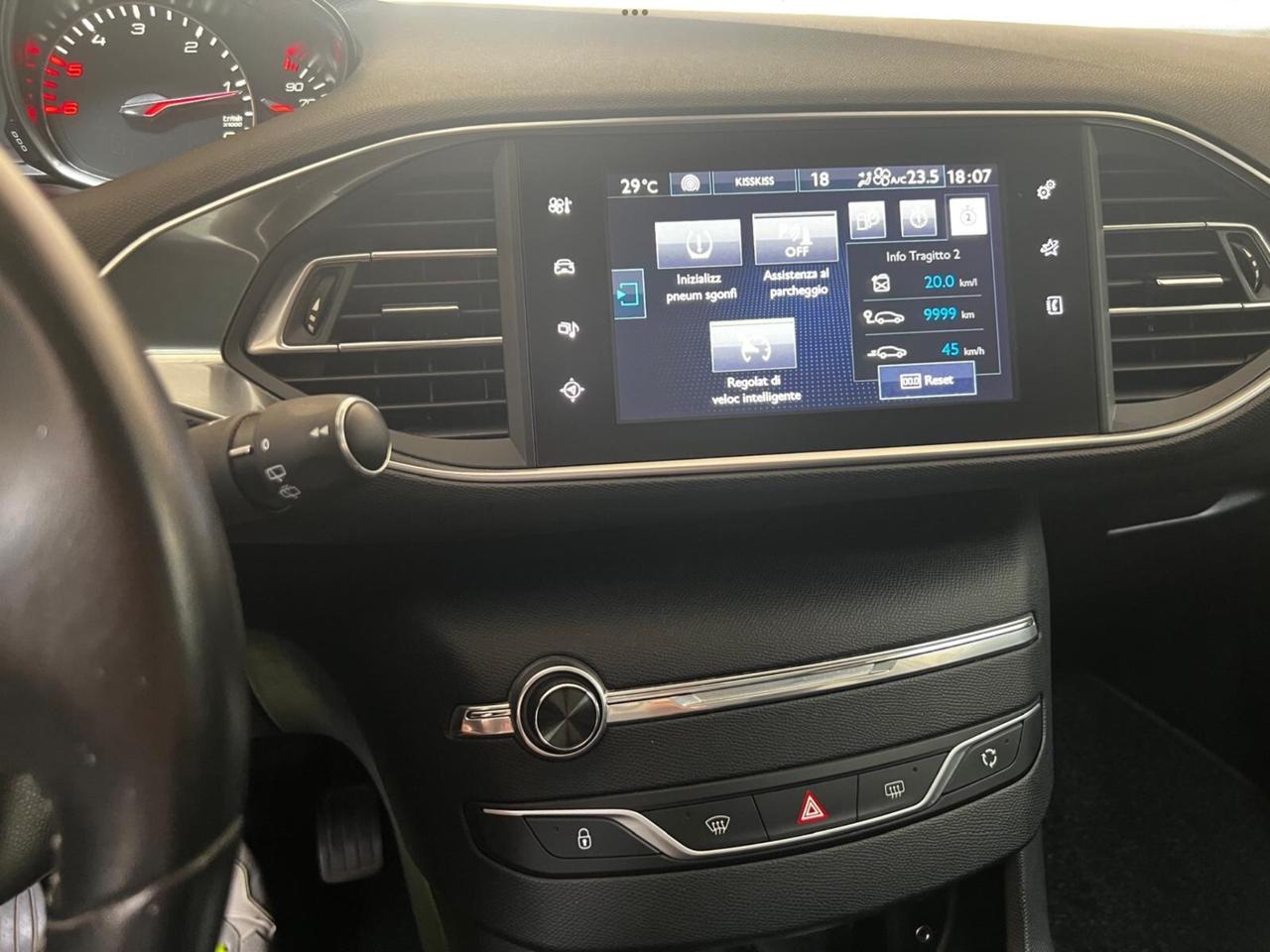 Peugeot 308 BlueHDi 150 S&S EAT6 SW Business Perfetta