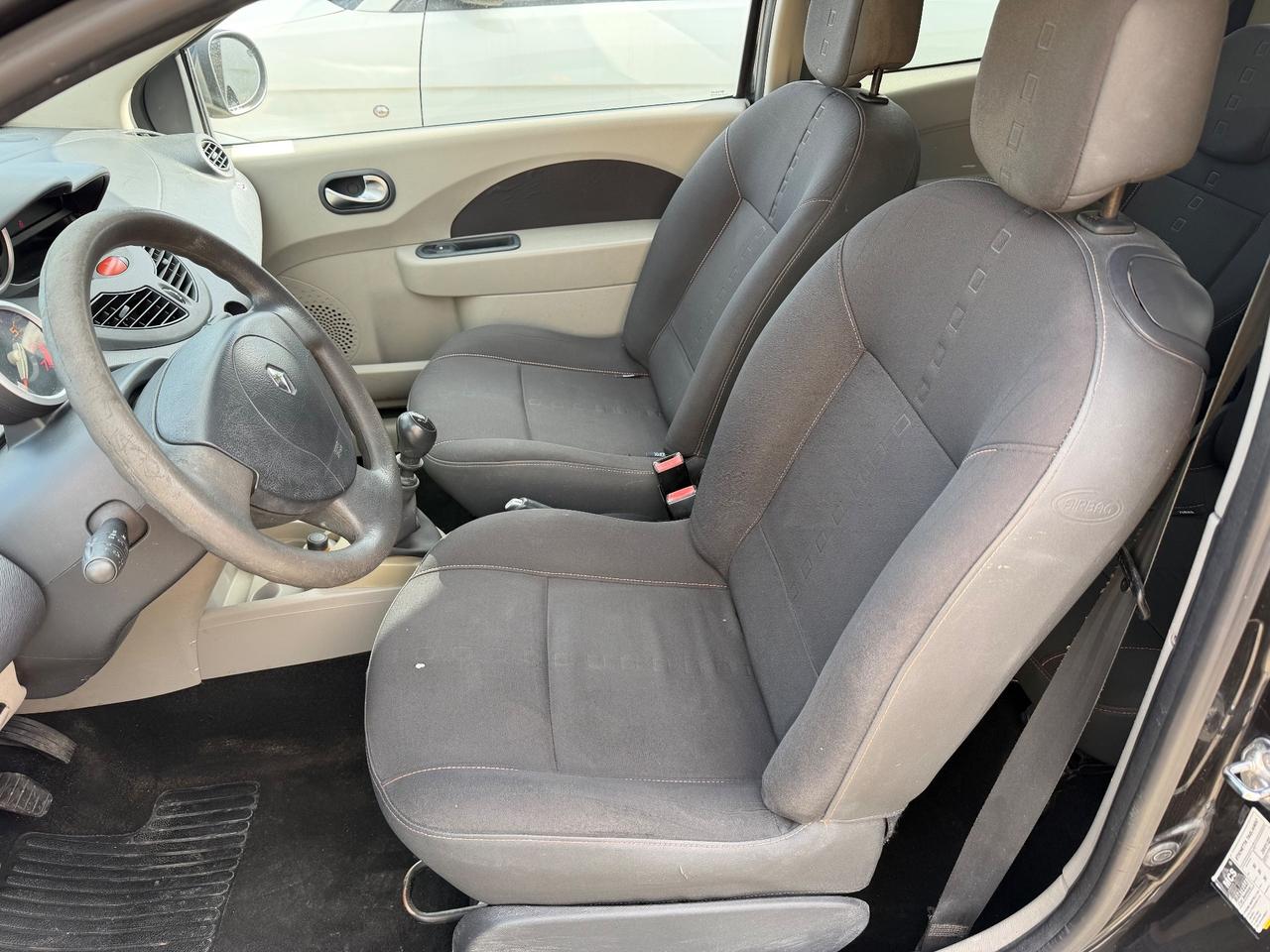 Renault Twingo 1.2 8V Dynamique