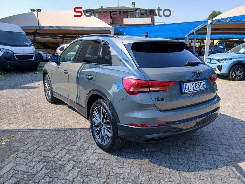 Audi Q3 Q3 40 2.0 tfsi Business Advanced quattro s-tronic.