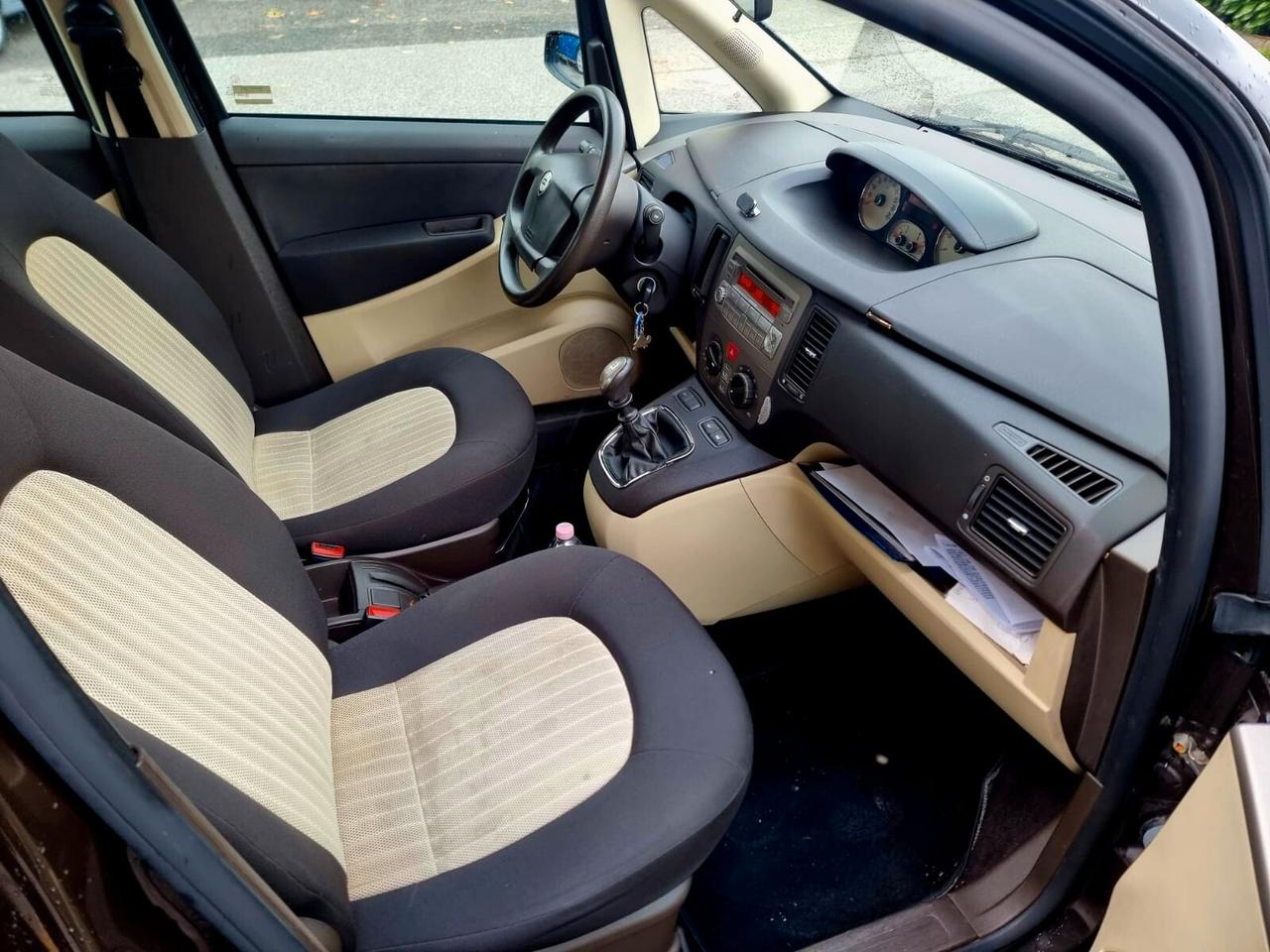 Lancia MUSA 1.4 16V Platino ADATTA A NEOPATENTATI