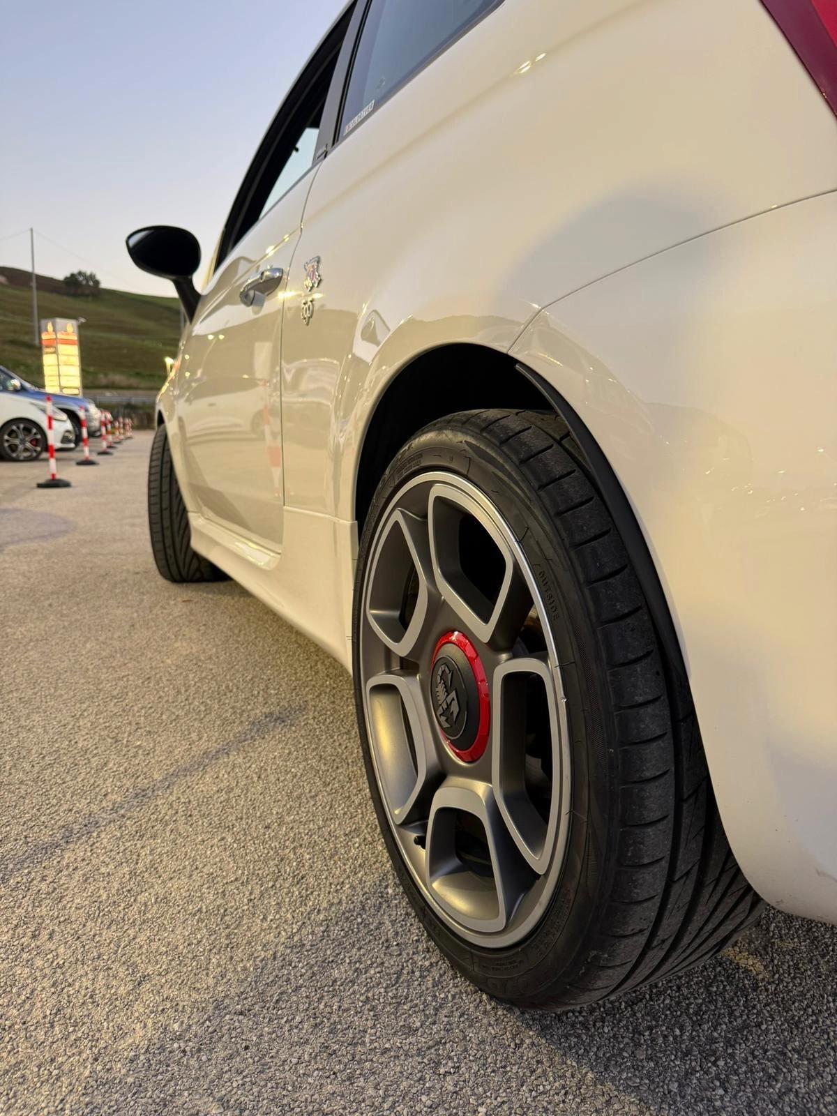 Abarth 595 1.4 Turbo T-Jet 145 CV