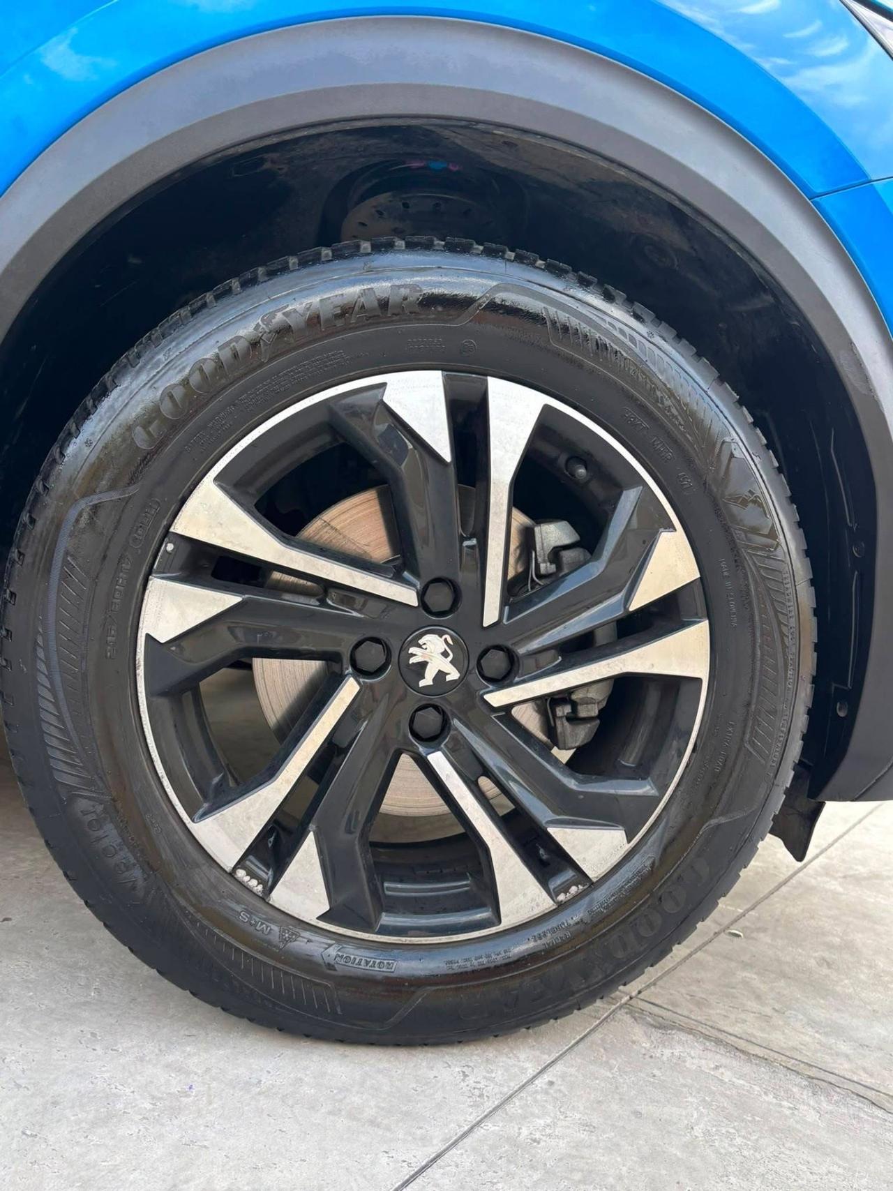 Peugeot 2008 BlueHDi 130 S&S EAT8 Allure