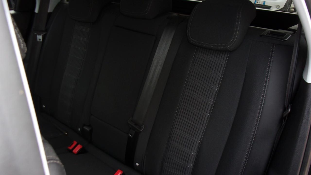 Peugeot 308 BlueHDi 120 S&S SW Allure