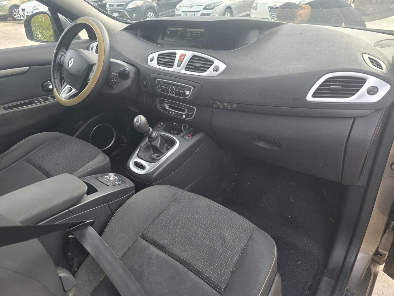 Renault Scenic Scénic X-Mod 1.5 dCi 110CV Luxe