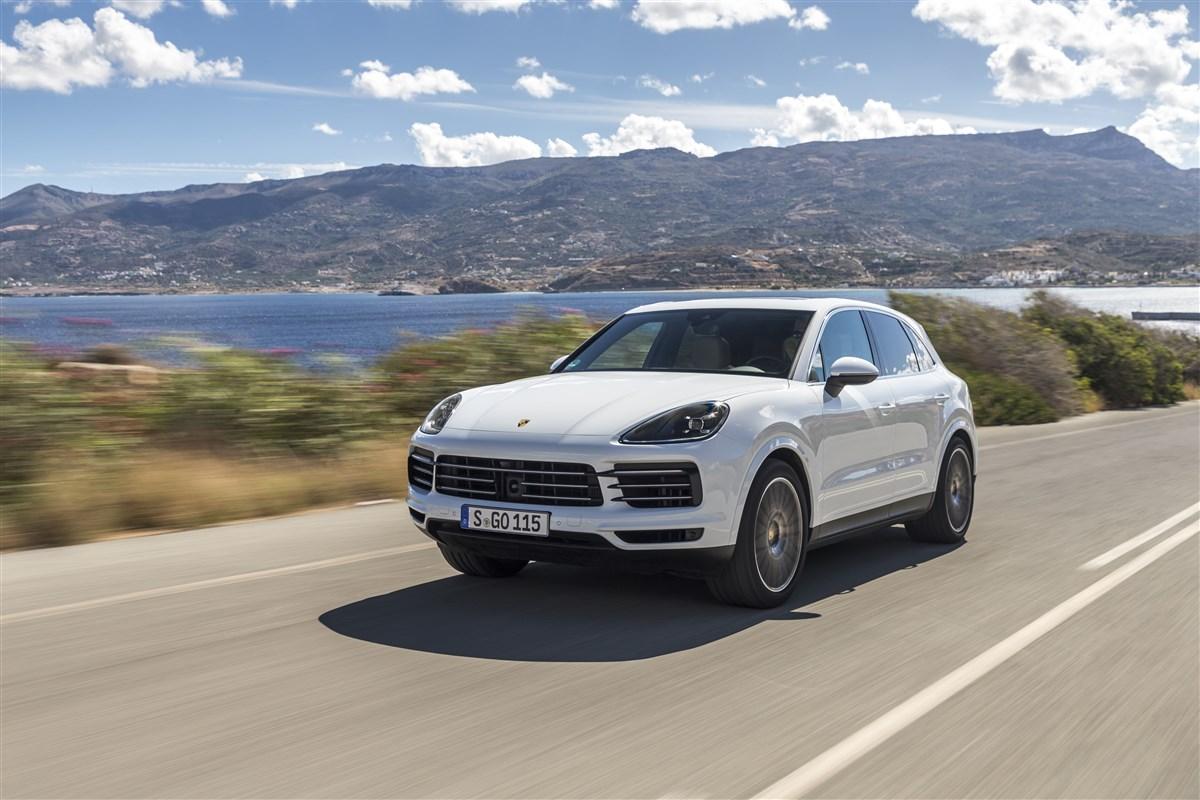 PORSCHE Cayenne III 2018 - Cayenne 3.0 e-hybrid tiptronic