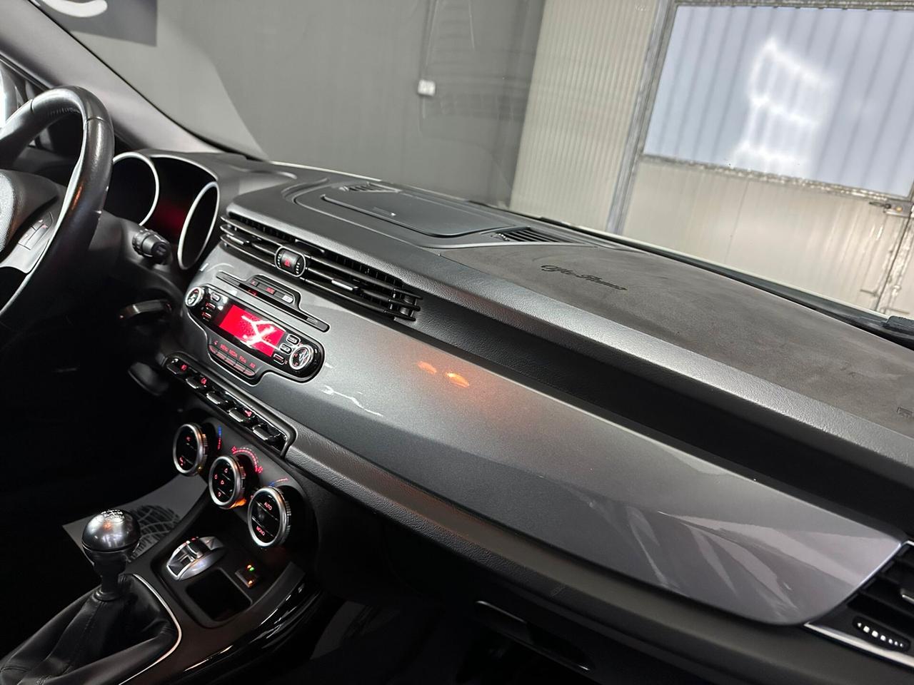 Alfa Romeo Giulietta 1.4 Turbo 120 CV GPL Distinctive