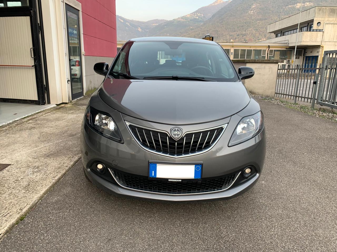 Lancia Ypsilon 1.0 FireFly 5 porte S&S Hybryd Gold