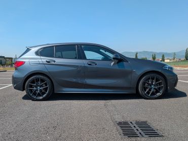 Bmw 116 116d 5p. Msport