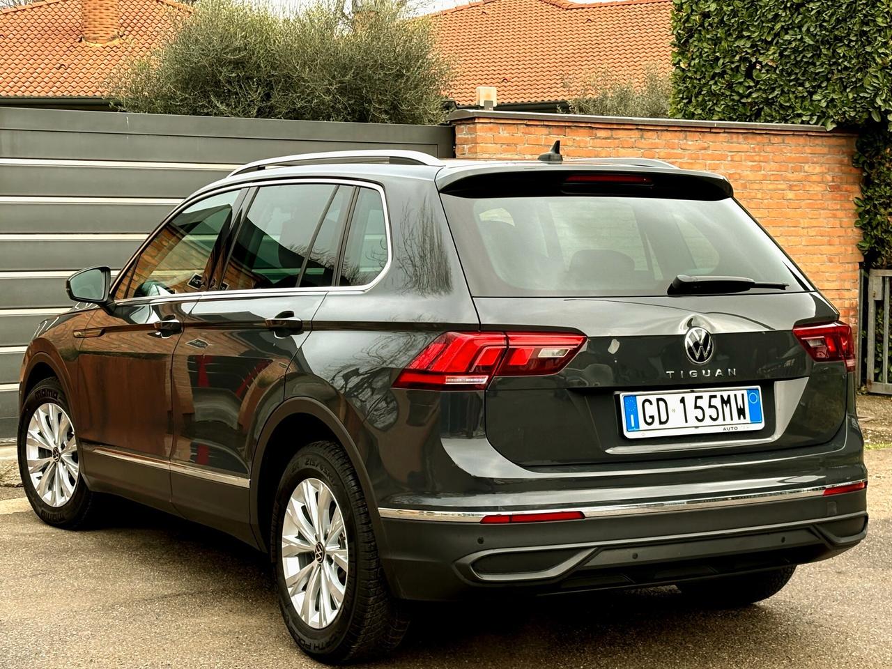 VW TIGUAN 1.5TSI(benz)-89000km-U.Propr-2021