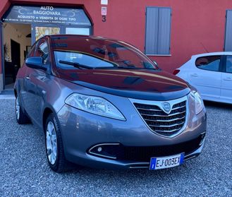 Lancia Ypsilon 0.9 TwinAir 85 CV 5 porte