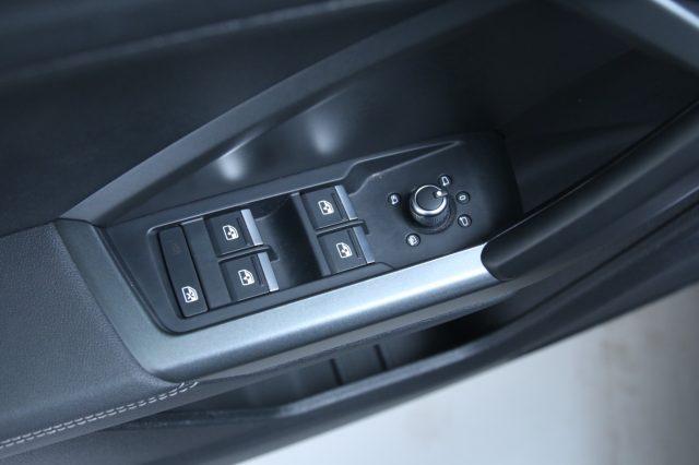 AUDI Q3 Sportback 35TDI S tronic S line edition Black line
