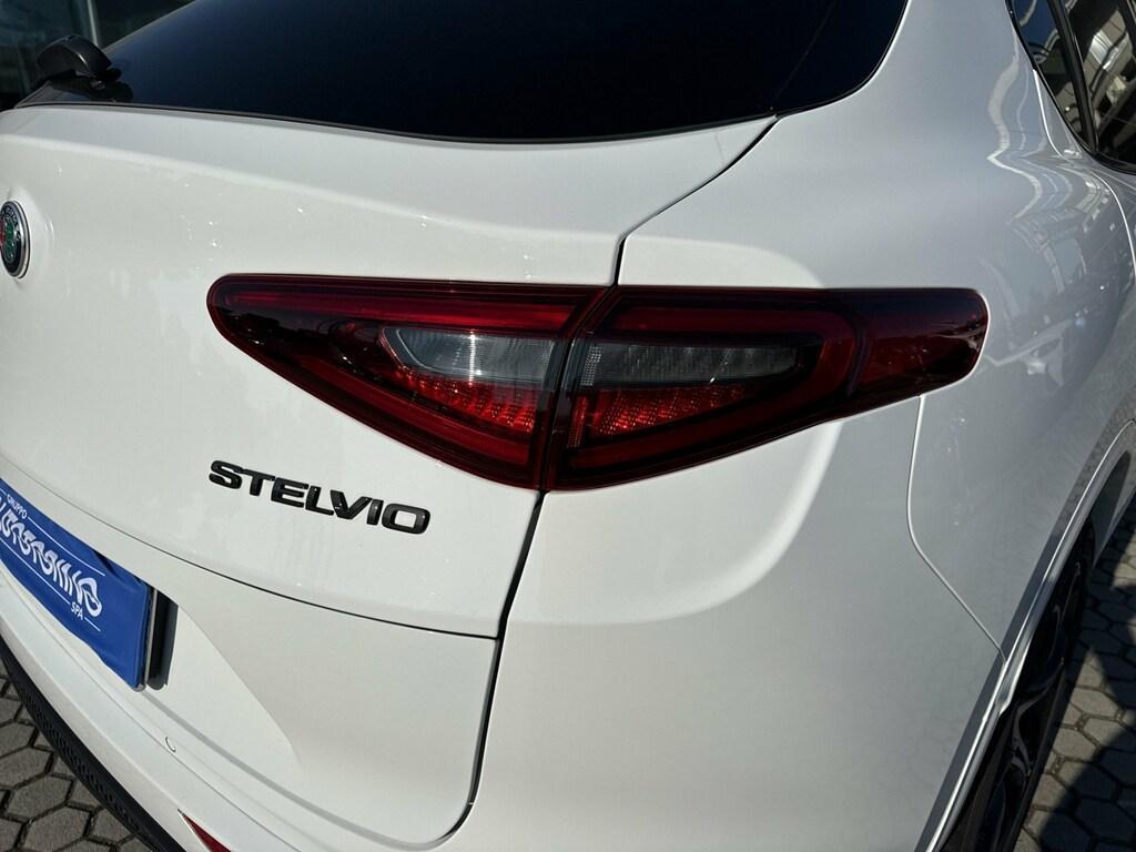 Alfa Romeo Stelvio 2.2 Turbo Veloce Q4 AT8