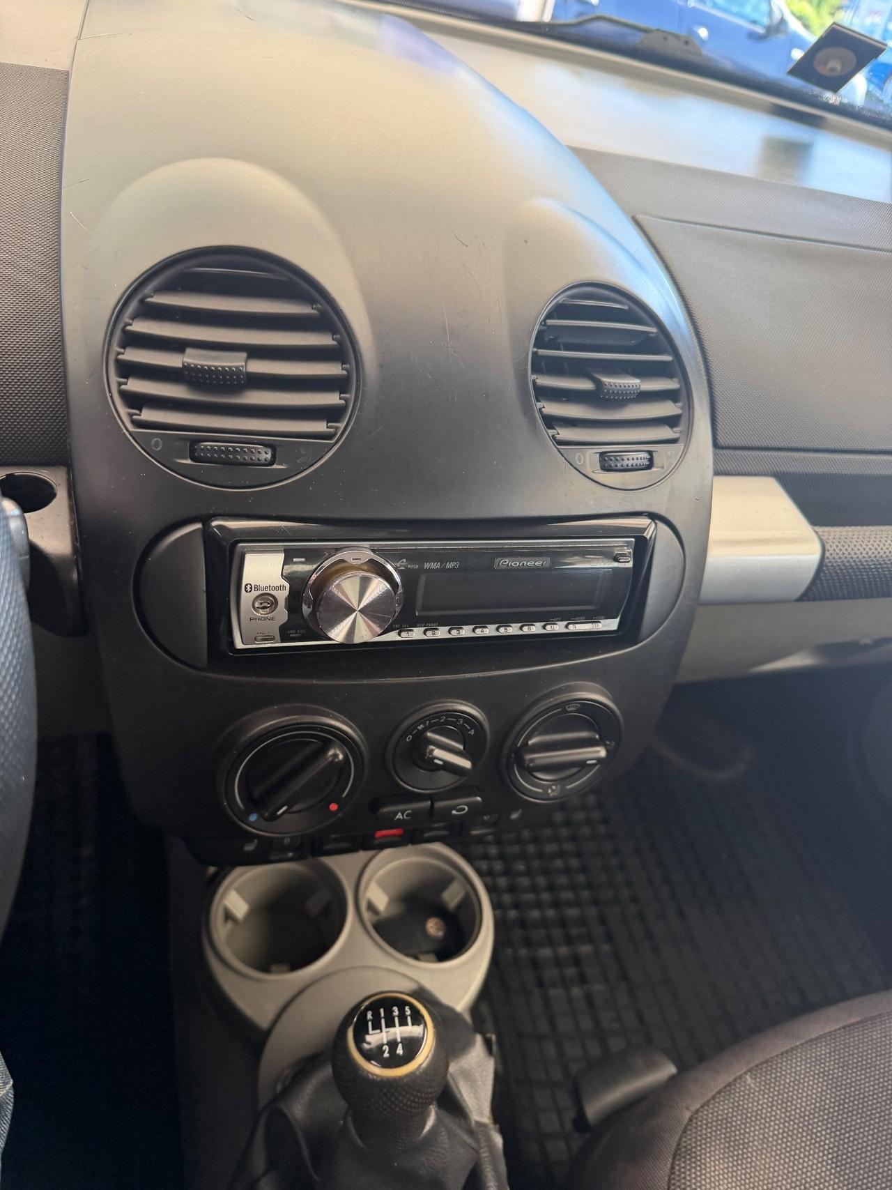 Volkswagen New Beetle 1.9 TDI 101CV