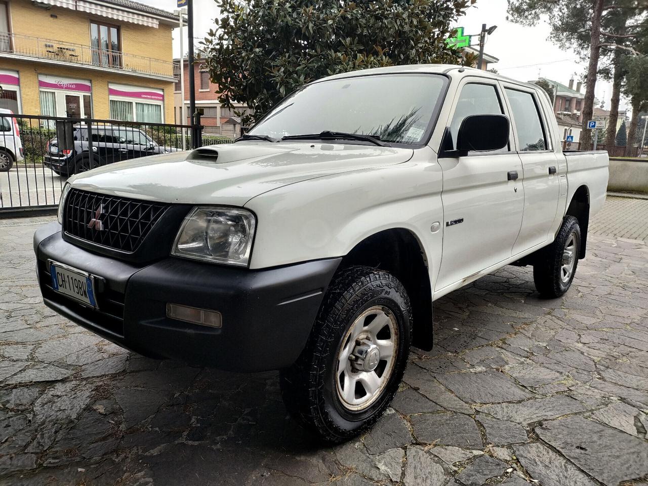 Mitsubishi L200 2.5 TDI 4WD Double Cab