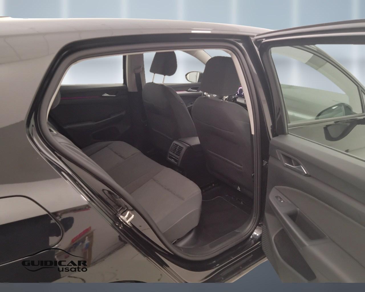 VOLKSWAGEN Golf VIII 2024 - Golf 2.0 tdi Life 115cv