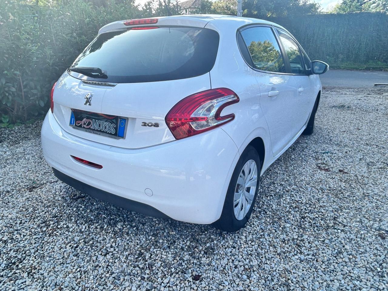 Peugeot 208 1.4 HDi 68 CV 5 porte Allure