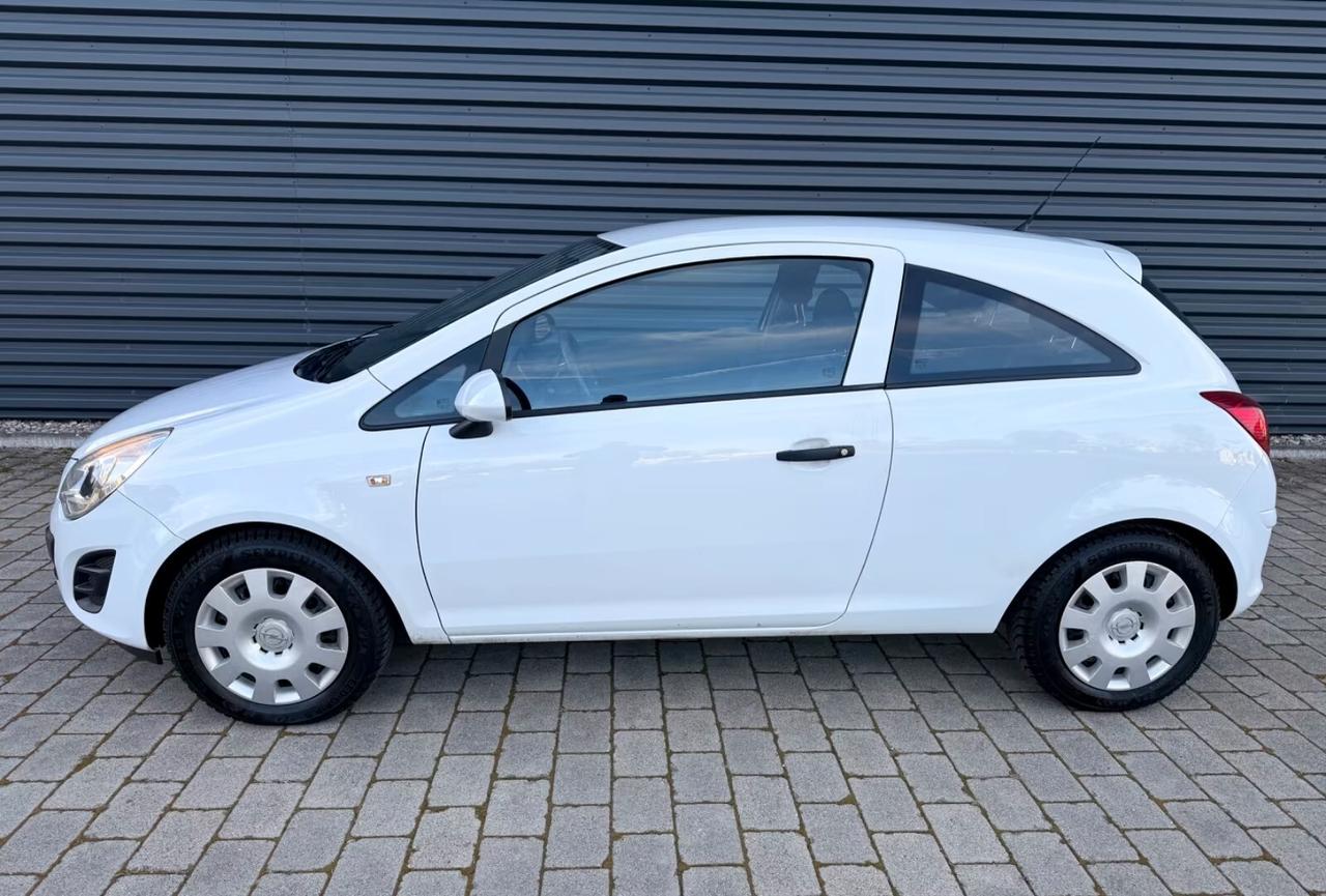 Opel Corsa 1.2 3 porte One ok neo patentati