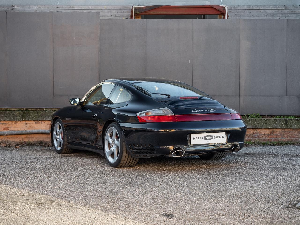 Porsche 911 Carrera 4S cat Coupé