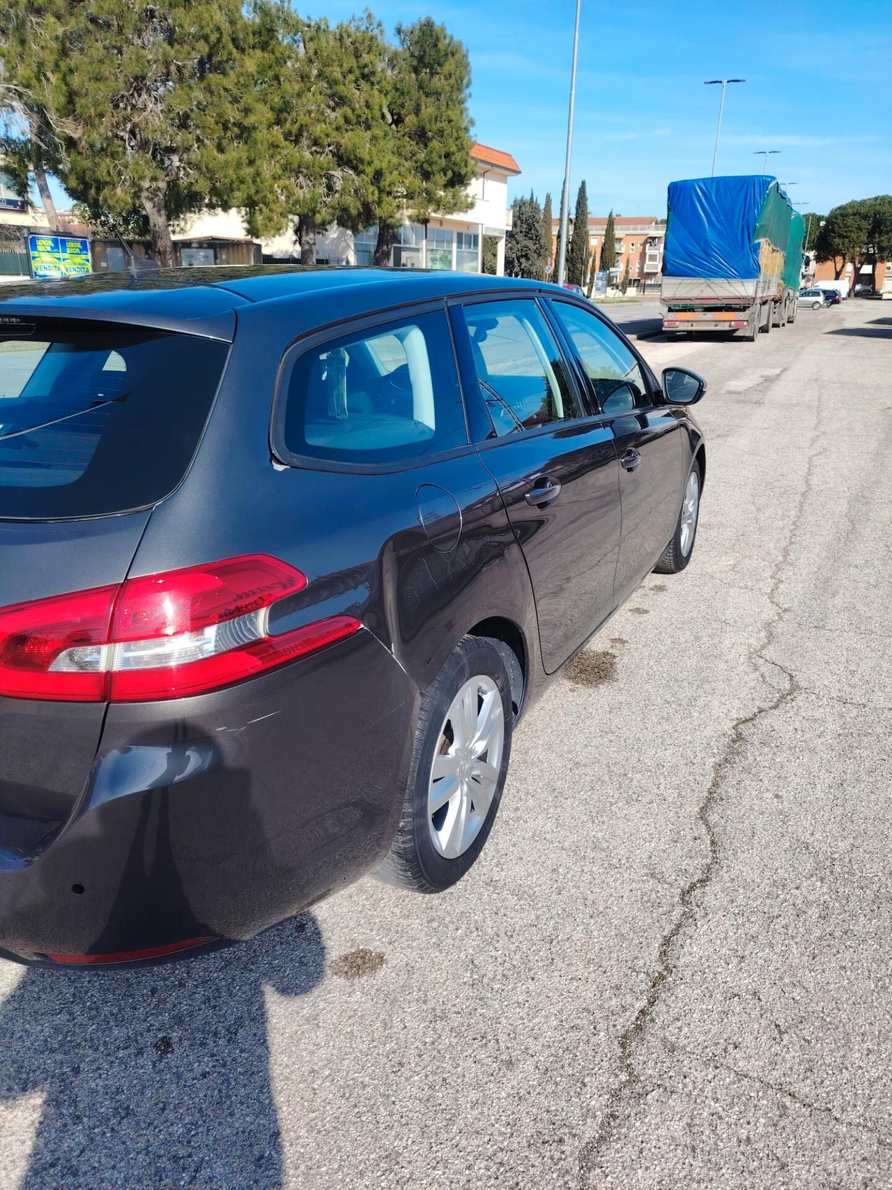 Peugeot 308 BlueHDi 120 S&S SW Business