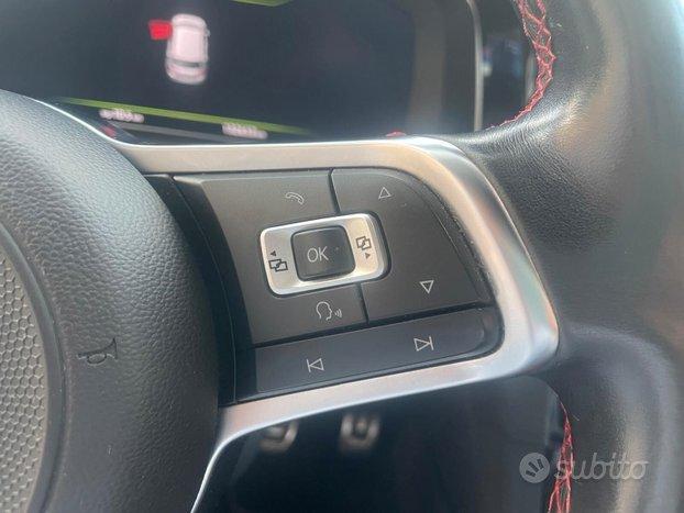 Volkswagen Golf GTI Performance 2.0 245 CV TSI DSG