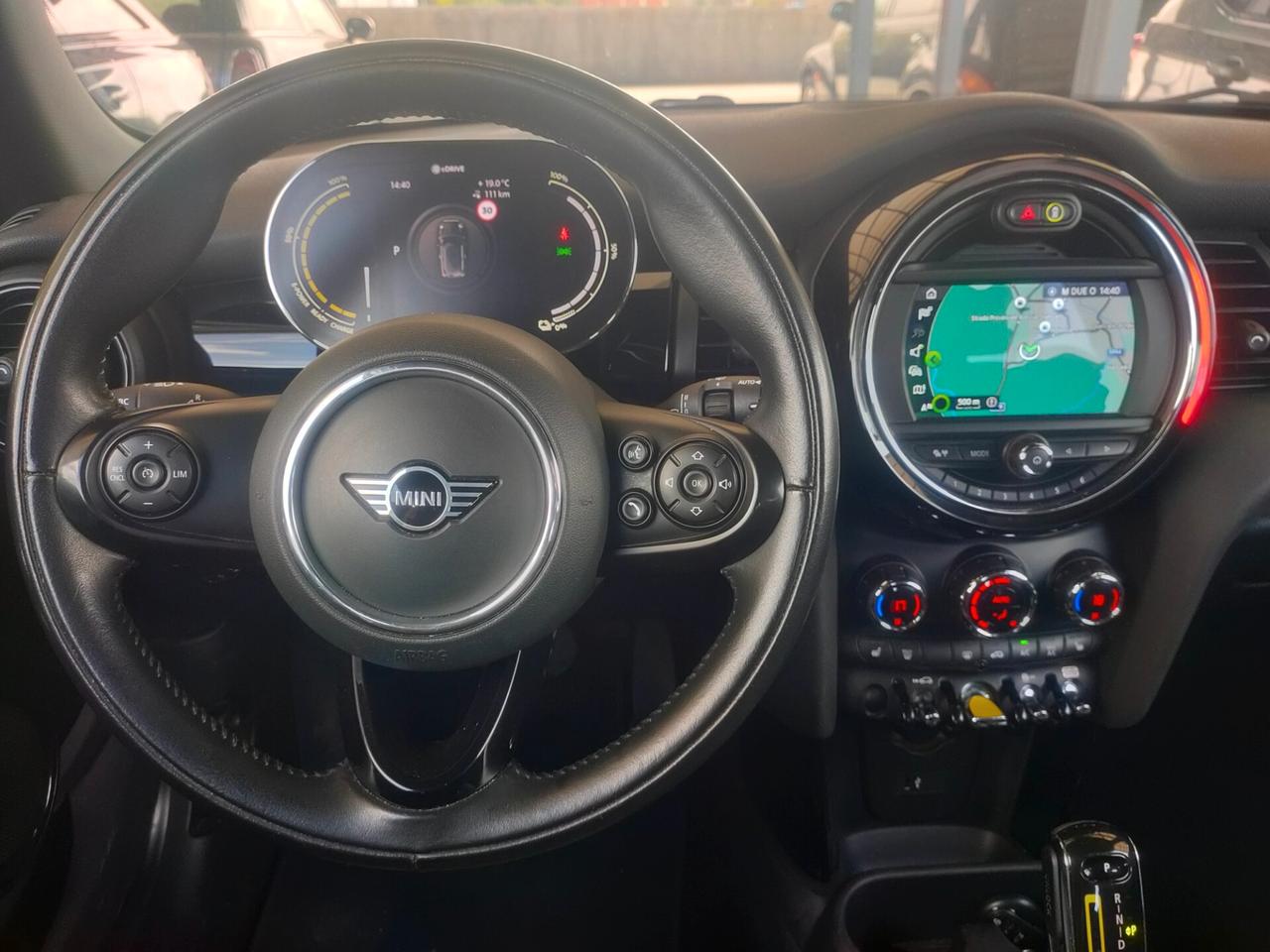 Mini Full Electric Cooper SE NEOPATENTATI
