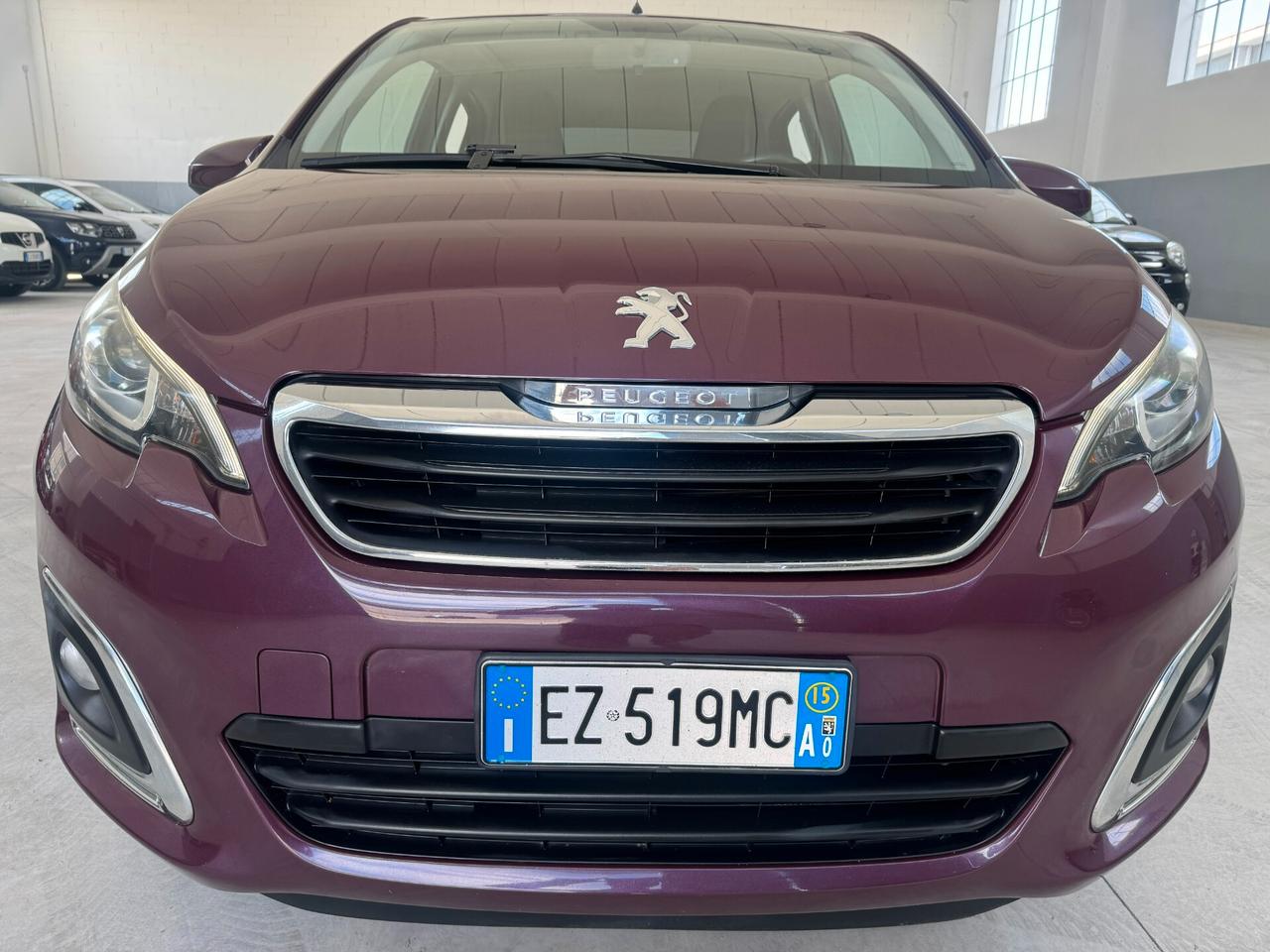 Peugeot 108 PureTech 82 5 porte Allure