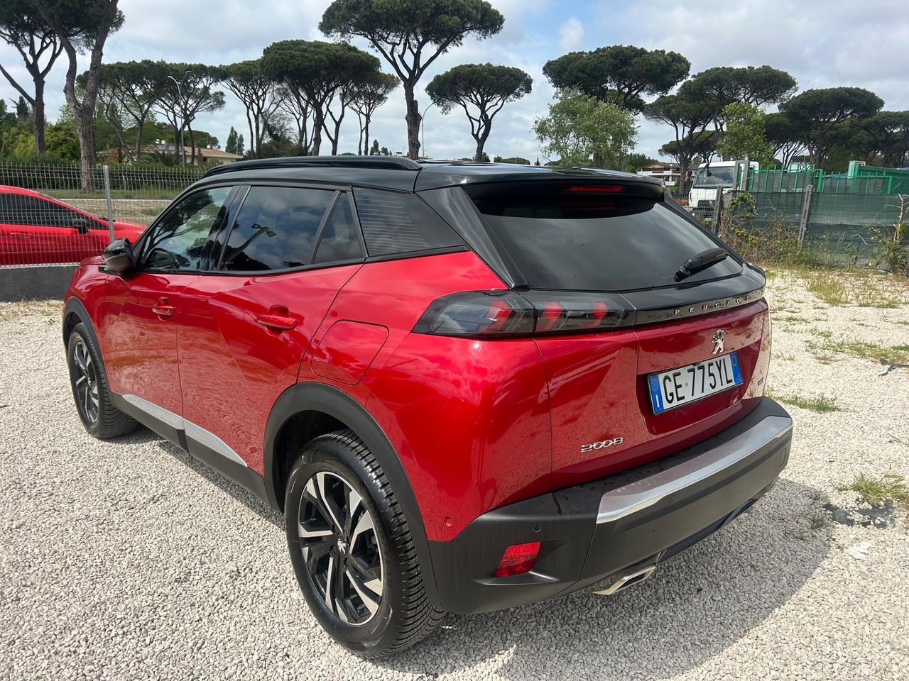 Peugeot 2008 PureTech 130 S&S EAT8 GT