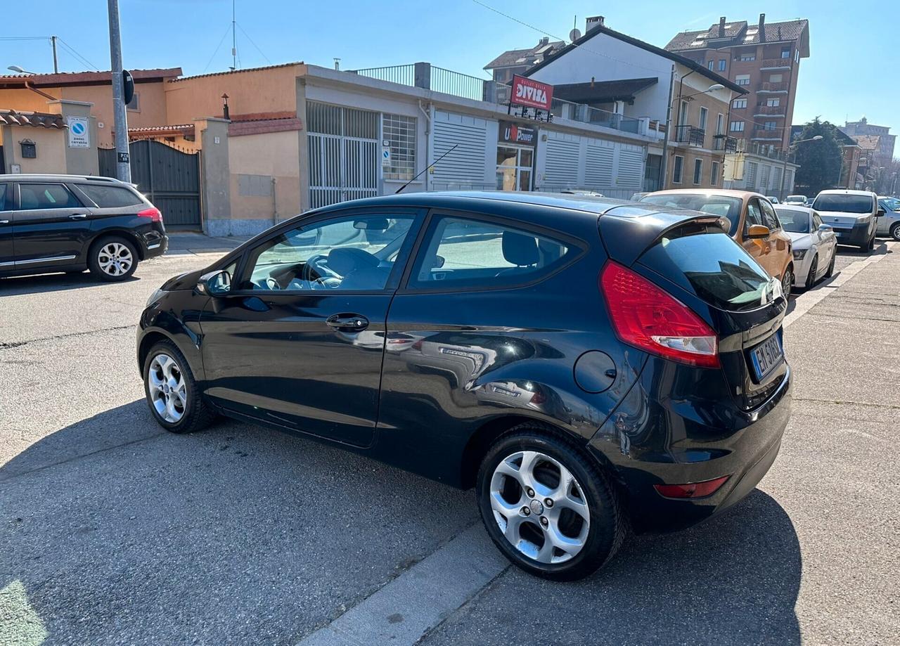 Ford Fiesta 1.4 3 porte Bz.- GPL Titanium