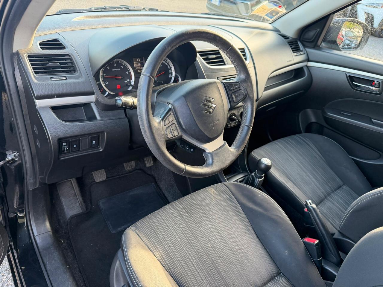 Suzuki Swift 1.3 DDiS 5 porte B-Top Bi-Color