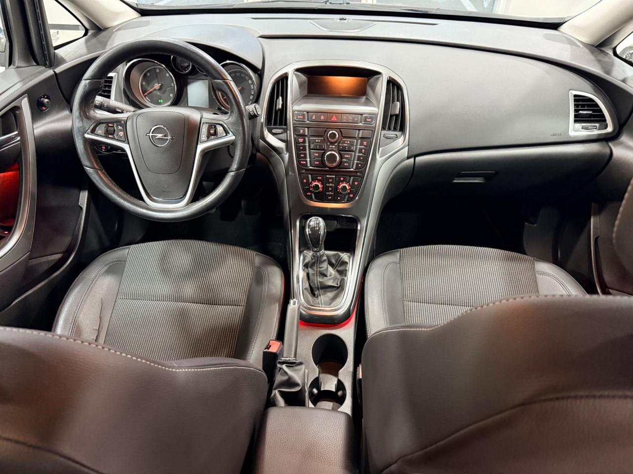 Opel Astra 2.0 CDTI 165CV 5 Porte Cosmo