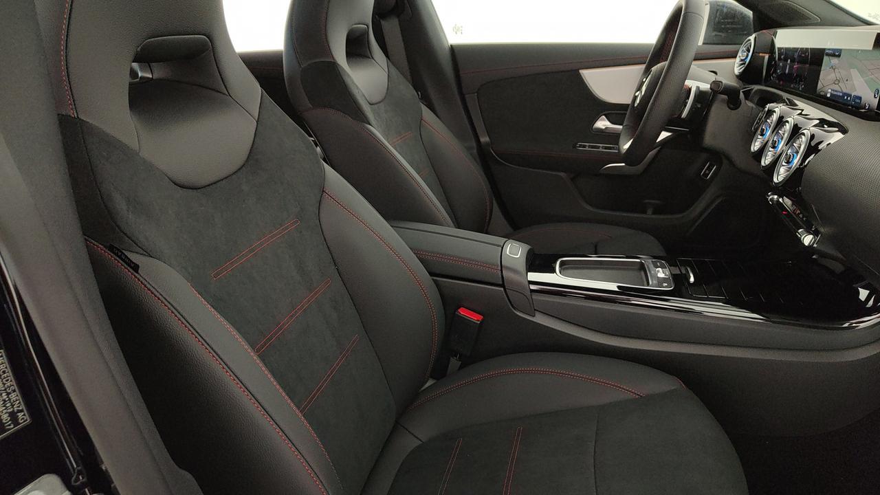Mercedes-Benz CLA Shooting Brake 200 d AMG Line Advanced Plus auto