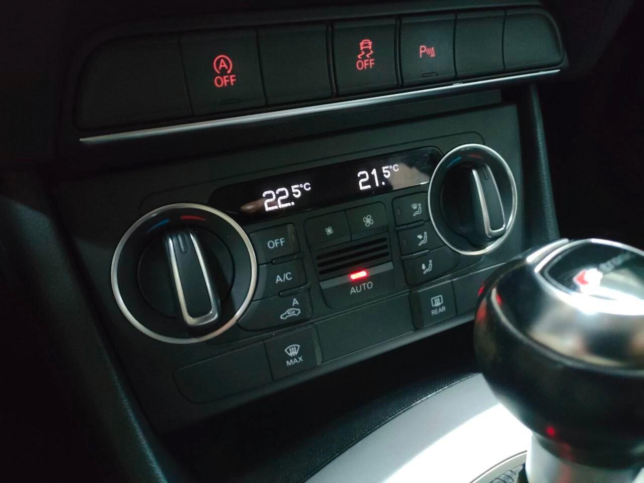 AUDI Q3 Q3 2.0 TDI 120 CV S tronic Business