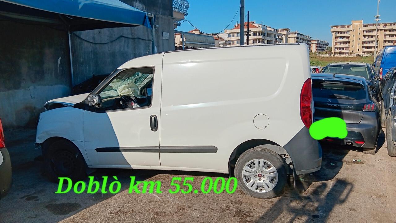 Fiat Doblo incidentata sinistrata mondialcars km 55.000