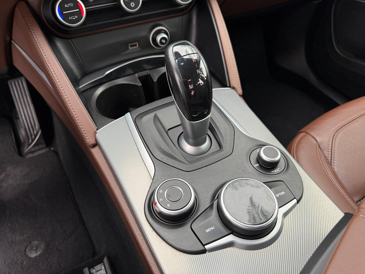 ALFA ROMEO STELVIO ANNO 2017 2.2 DIESEL 180 CV
