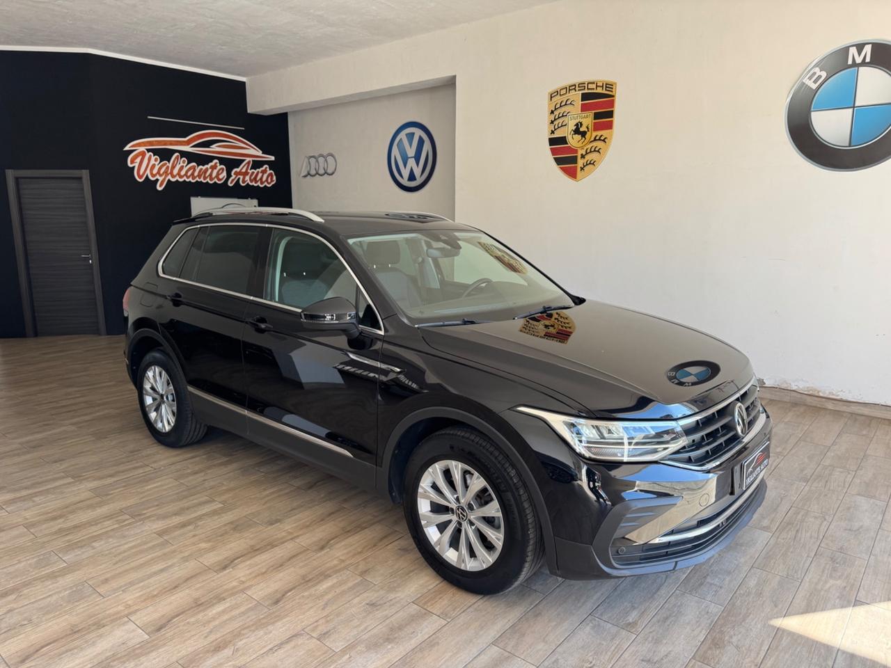 Volkswagen Tiguan 2.0 TDI 150 CV SCR DSG Elegance