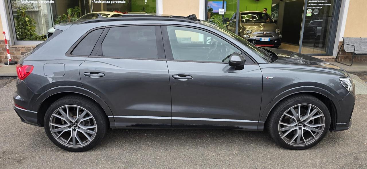 Audi Q3 40 TDI CON TETTO quattro S tronic line edition
