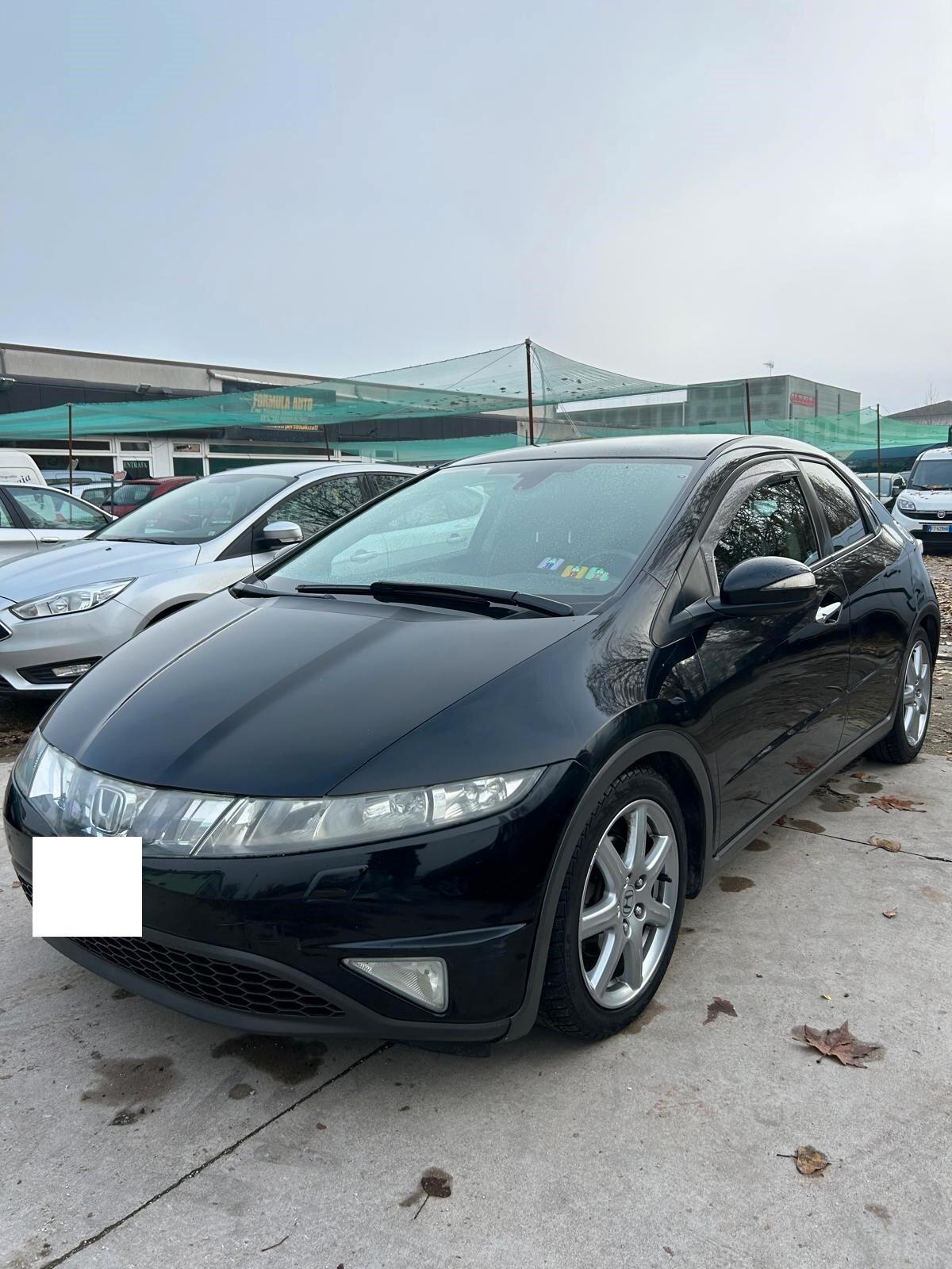 Honda Civic 1.8 i-VTEC 5p. Executive i-P