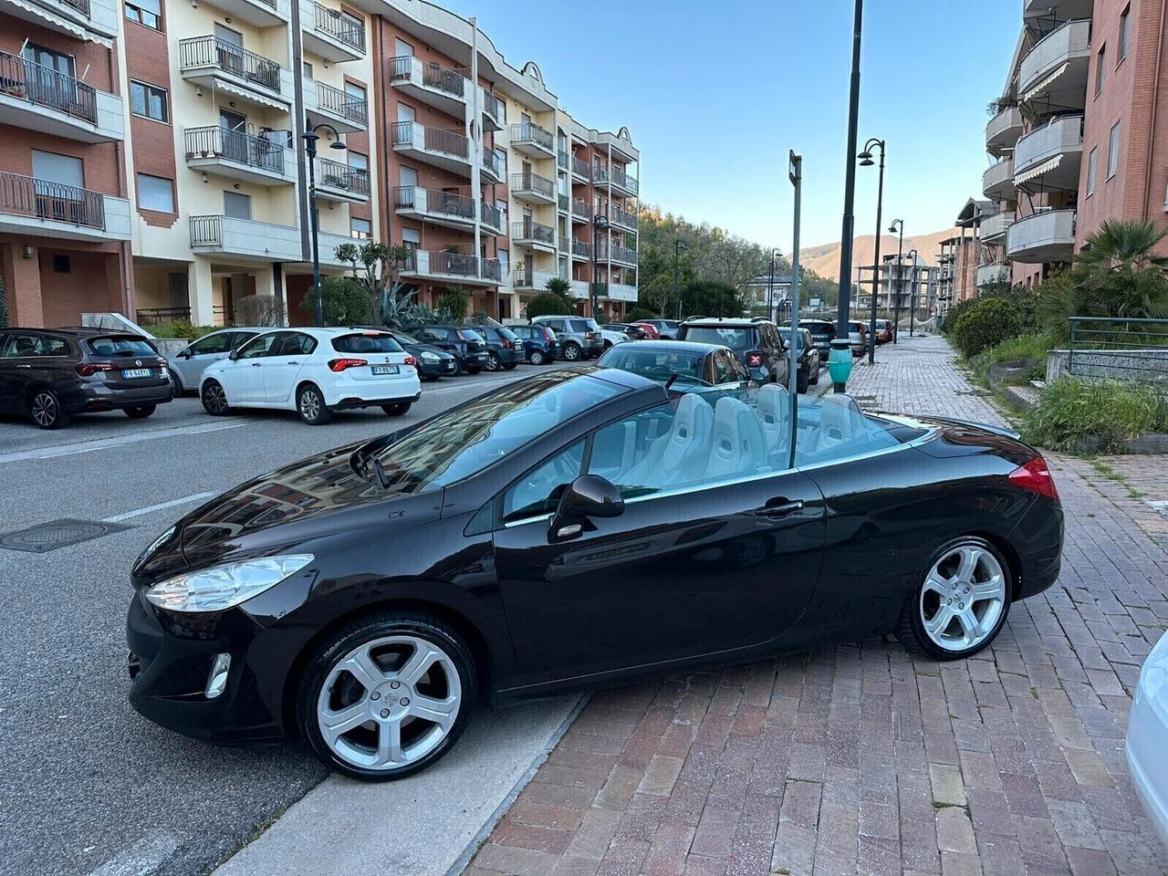 Peugeot 308 1.6 THP 150CV CC Féline