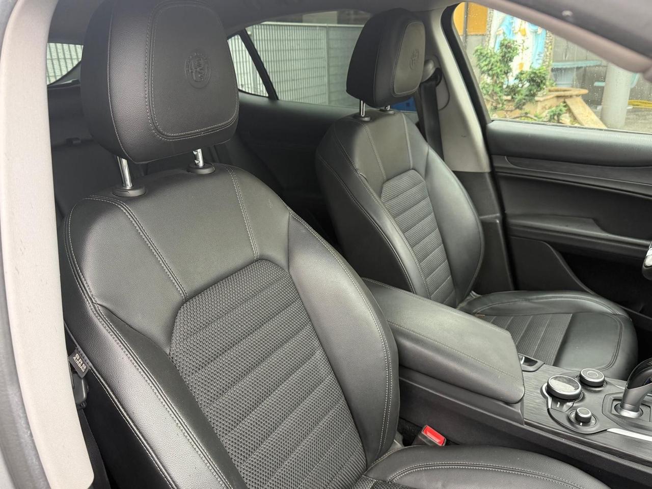 Alfa Romeo Stelvio 2.2 Turbodiesel 190 CV AT8 Q4 Executive