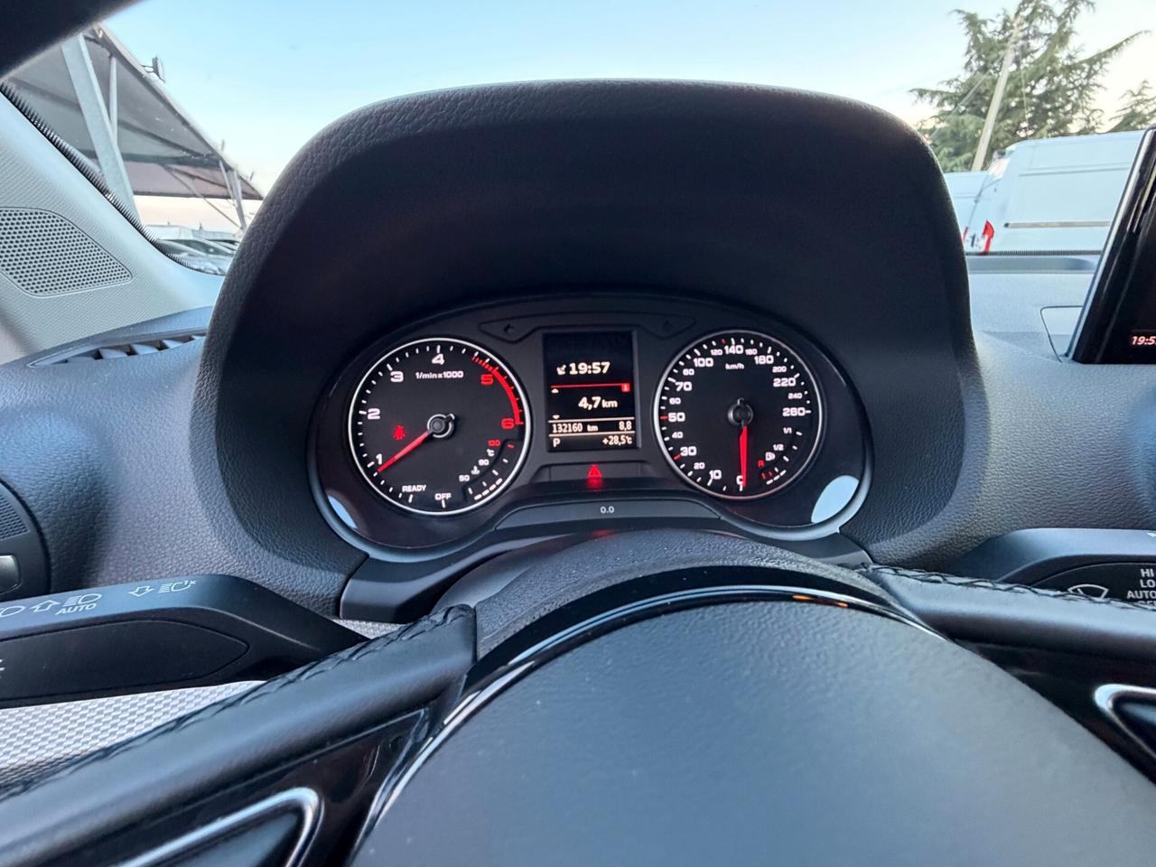 Audi Q2 35 TDI quattro S tronic Identity Black