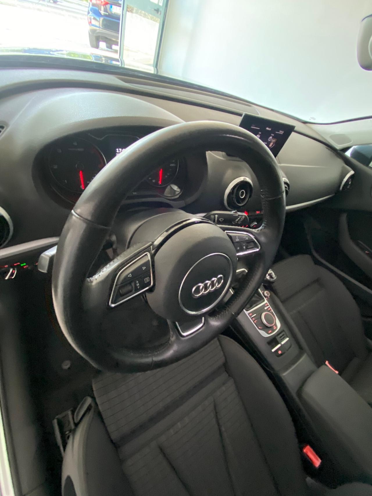 Audi A3 SPB 1.6 TDI clean diesel Business