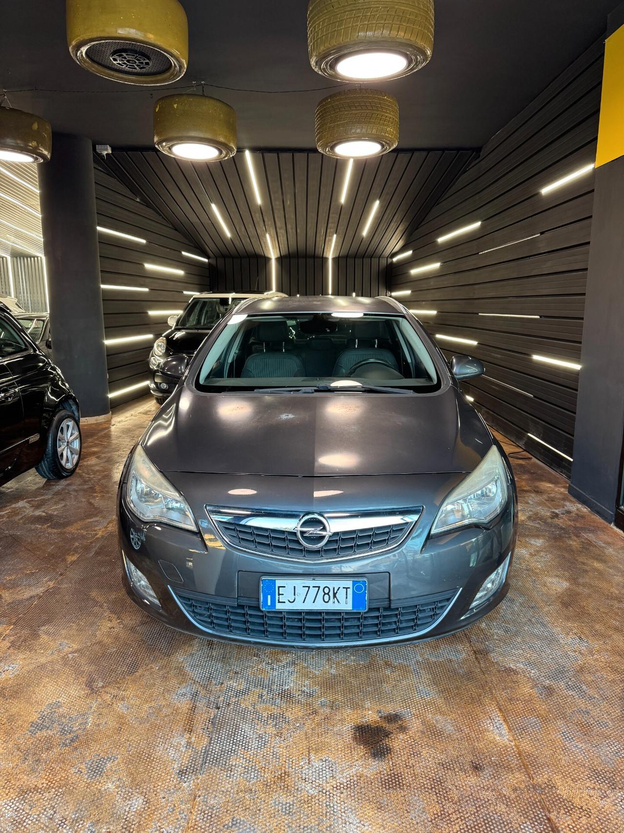 Opel Astra 1.7 CDTI 110CV Sports Tourer Cosmo