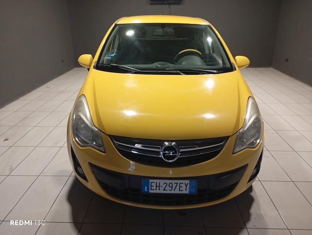 OPEL CORSA DEL 2011 BENZINA 100.000 KM