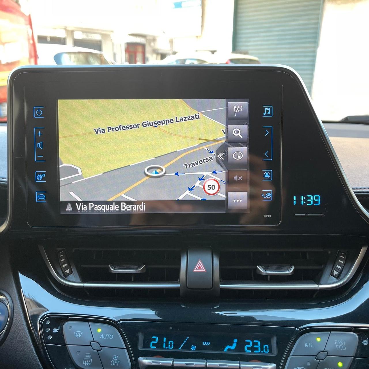 Toyota C-HR 1.8 Hybrid E-CVT Business