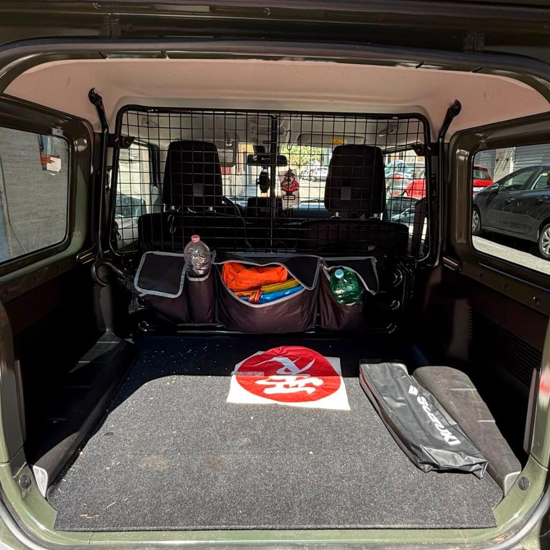 Suzuki Jimny 1.5 5MT PRO - 102CV