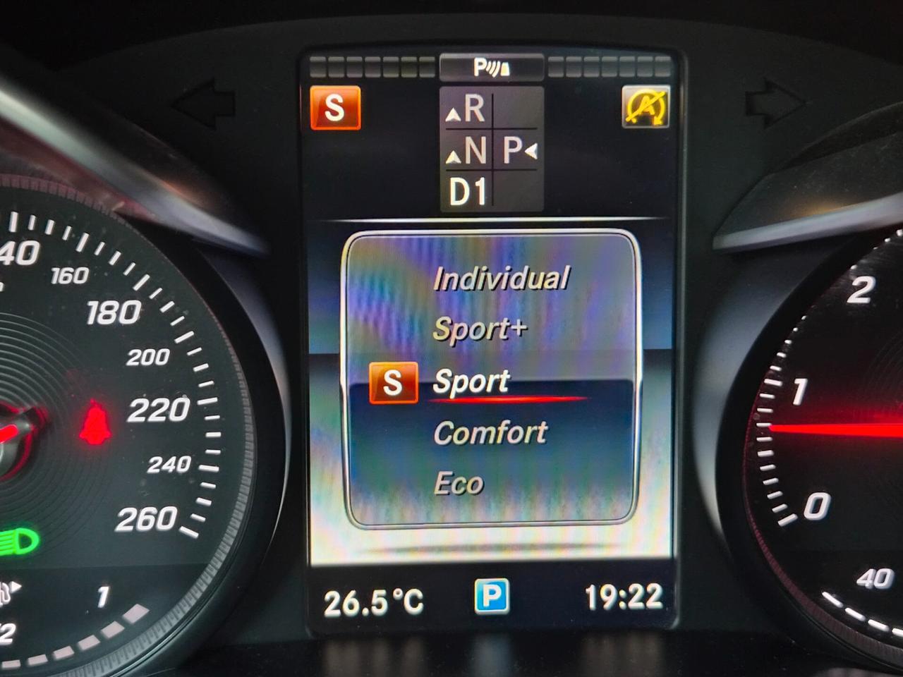 Mercedes-benz C 250d Coupe 80 mila km pak AMG
